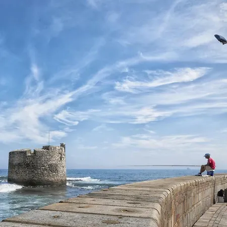 Flatguest - Castle Sea View Las Palmas